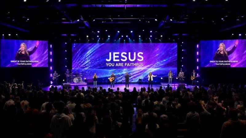 Church LED video wall project example