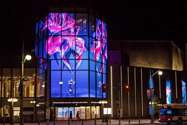 Outdoor transparent LED media facade solution